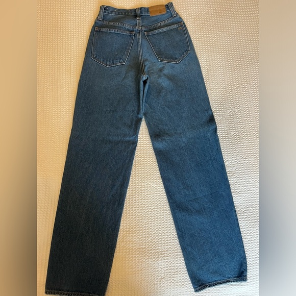 Madewell baggy straight jean. - Picture 2 of 5